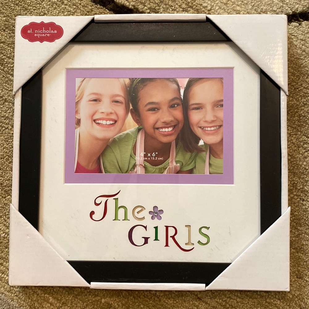~St. Nicholas Square~ “The Girls” 9.5” x 9.5” Square Frame
